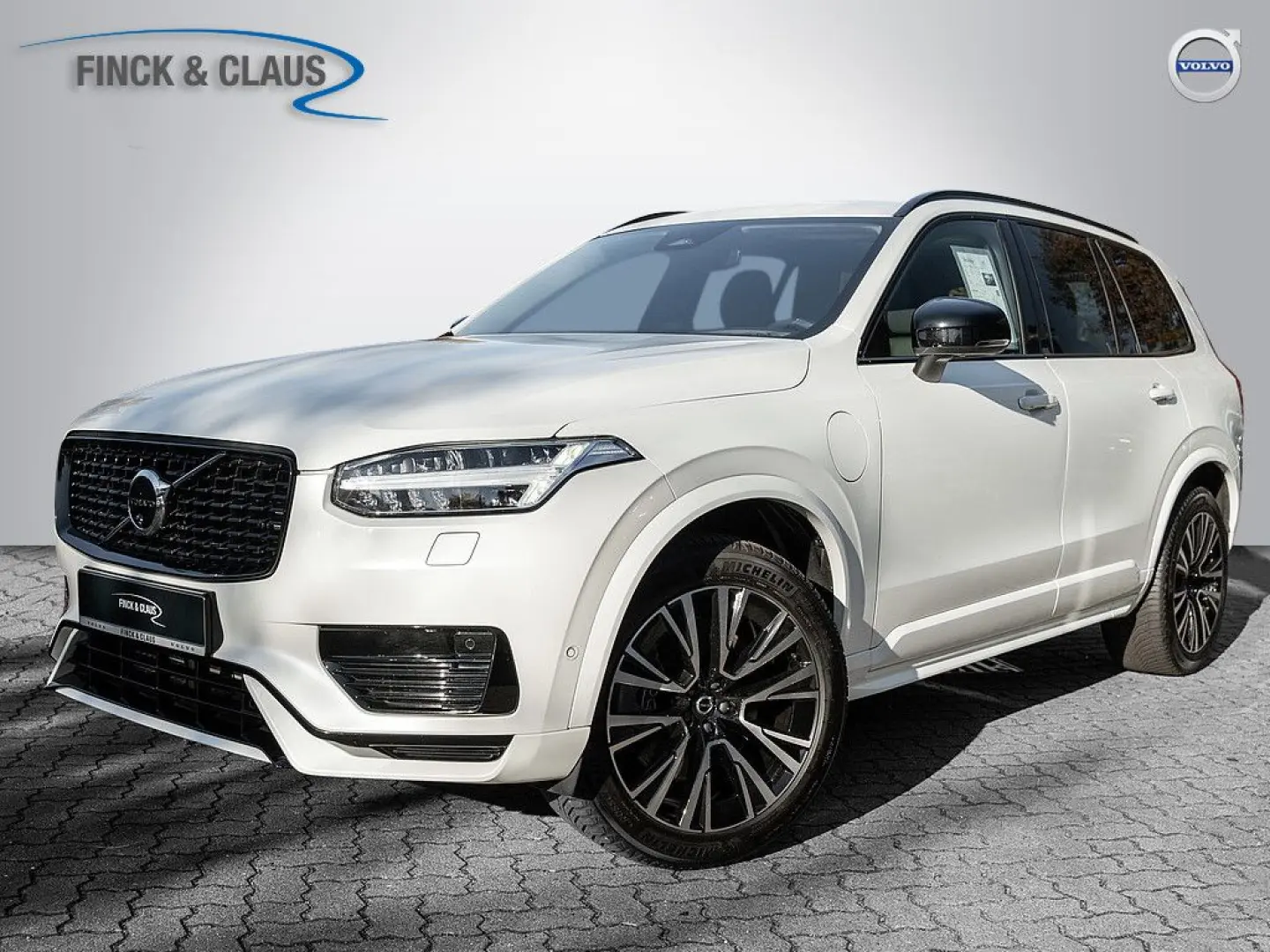 XC90 T8 AWD Plus Dark Panorama  AHK