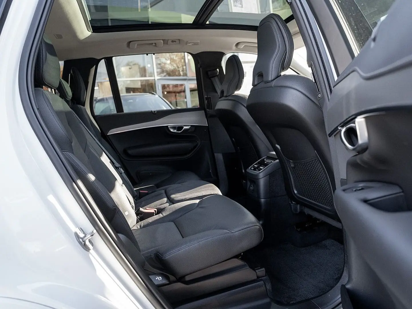 XC90 T8 AWD Plus Dark Panorama  AHK