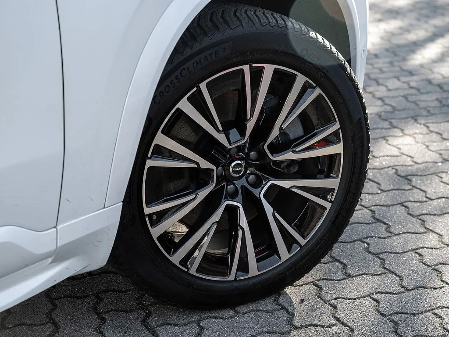 XC90 T8 AWD Plus Dark Panorama  AHK