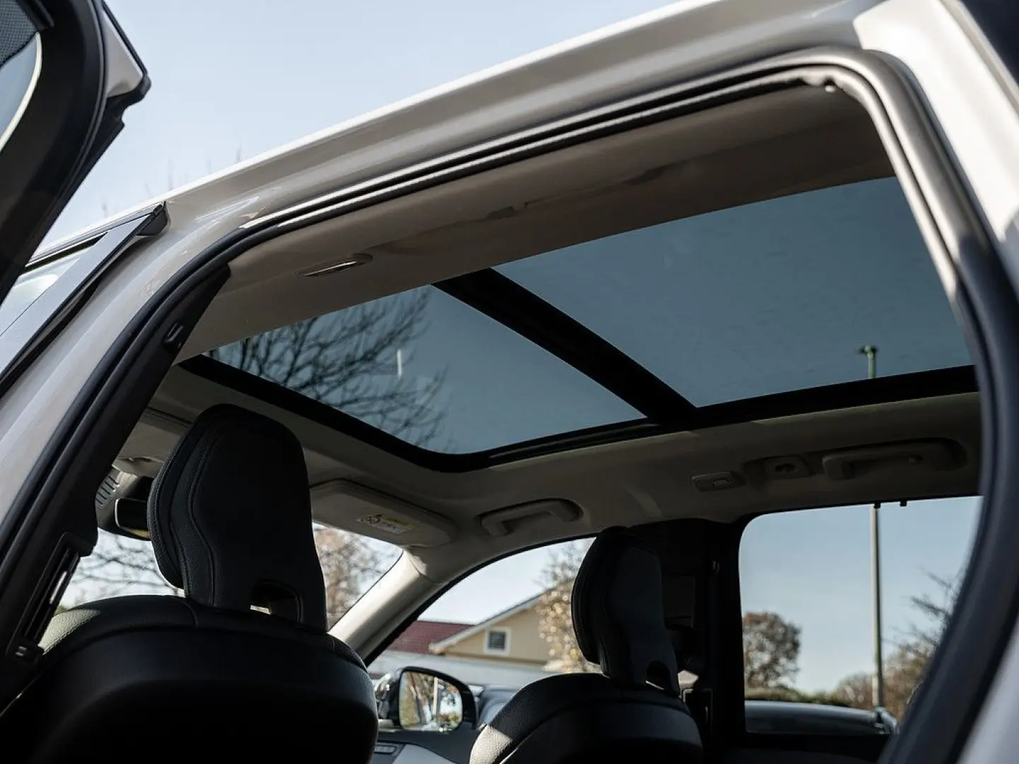 XC90 T8 AWD Plus Dark Panorama  AHK