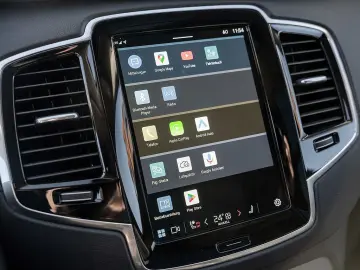 XC90 T8 AWD Plus Dark Panorama  AHK