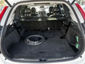 XC90 T8 AWD Plus Dark Panorama  AHK