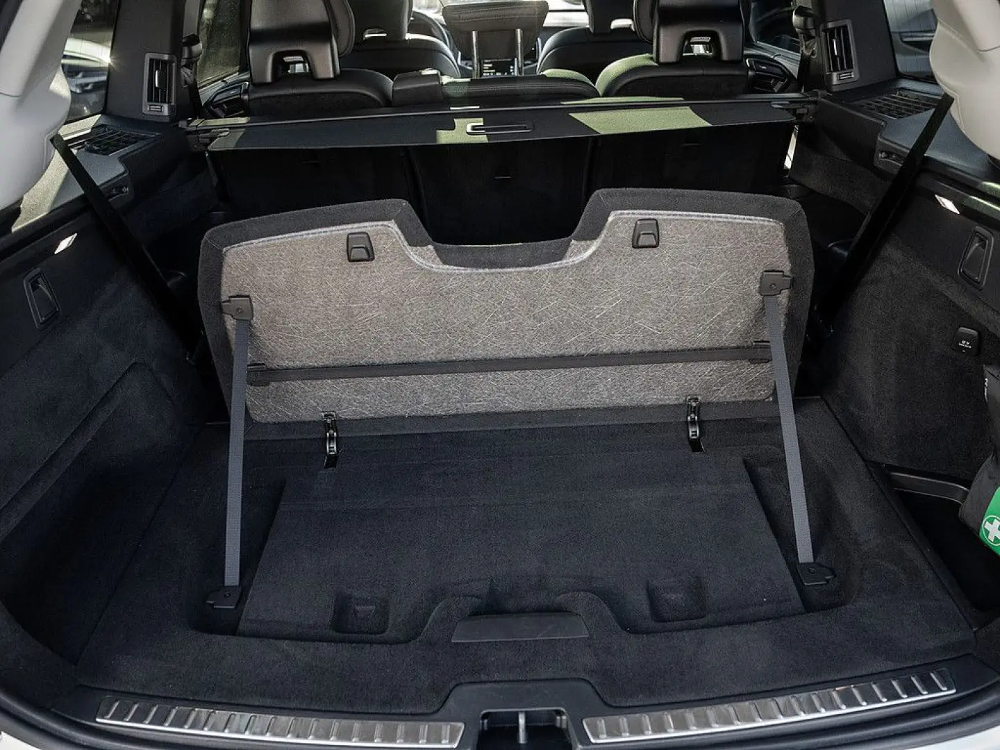 XC90 T8 AWD Plus Dark Panorama  AHK