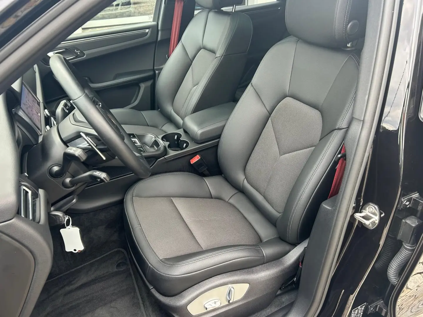 Macan Pano PDLS CarPlay AluPaket ACC Kam360  20