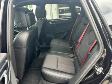 Macan Pano PDLS CarPlay AluPaket ACC Kam360  20