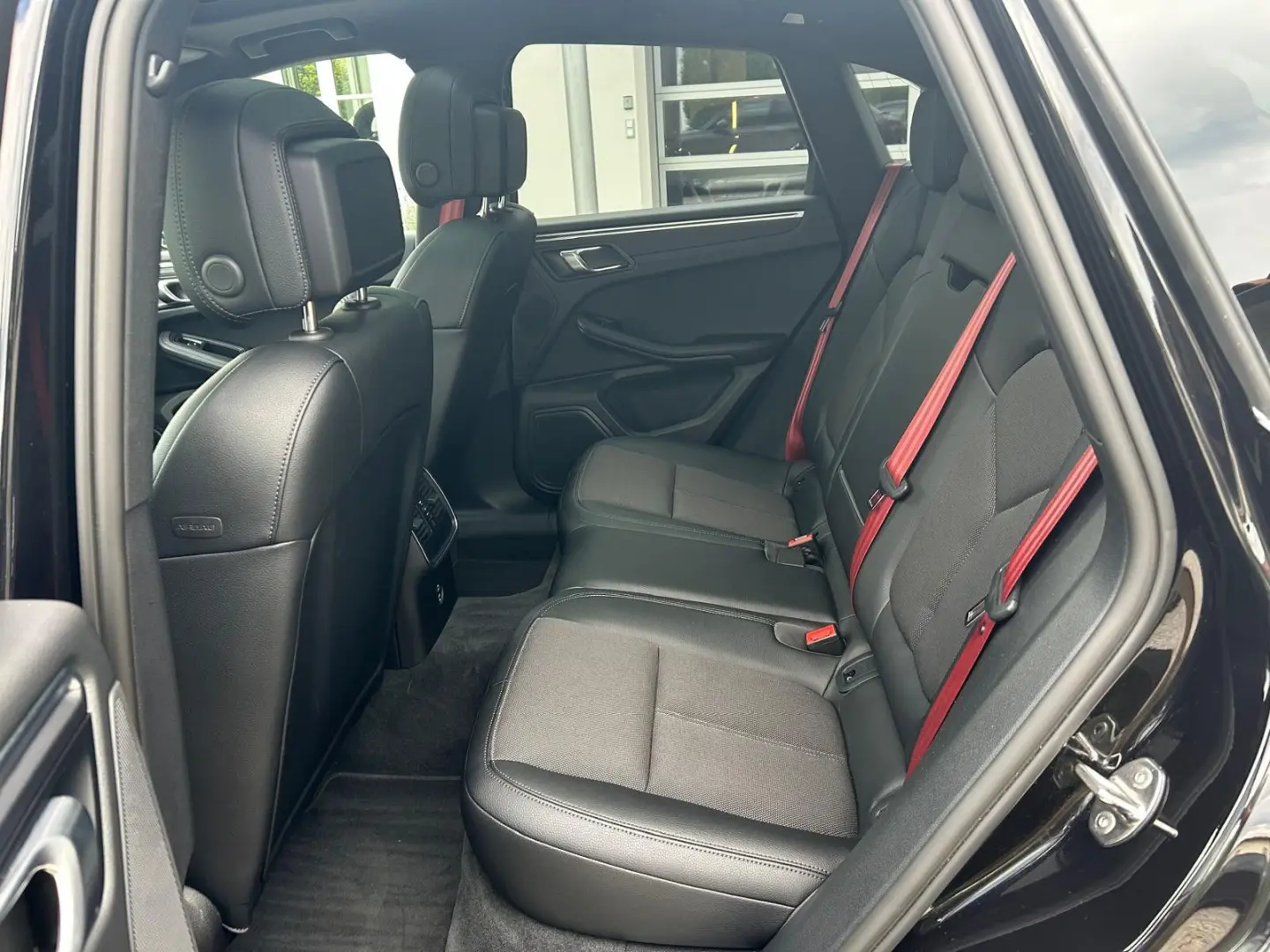 Macan Pano PDLS CarPlay AluPaket ACC Kam360  20