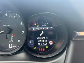 Macan Pano PDLS CarPlay AluPaket ACC Kam360  20