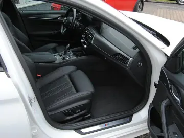 520d A xDrive Touring.M-Sport.ACC.HUD.StHz.HIFI