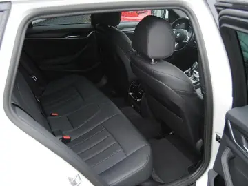 520d A xDrive Touring.M-Sport.ACC.HUD.StHz.HIFI
