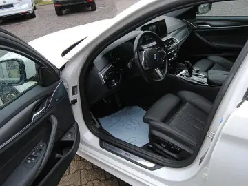 520d A xDrive Touring.M-Sport.ACC.HUD.StHz.HIFI