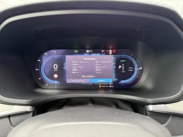 V60  T6 Recharge AWD Plus Bright LED 360 Standhz