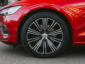 VOLVO S60 T4 INSCRIPTION