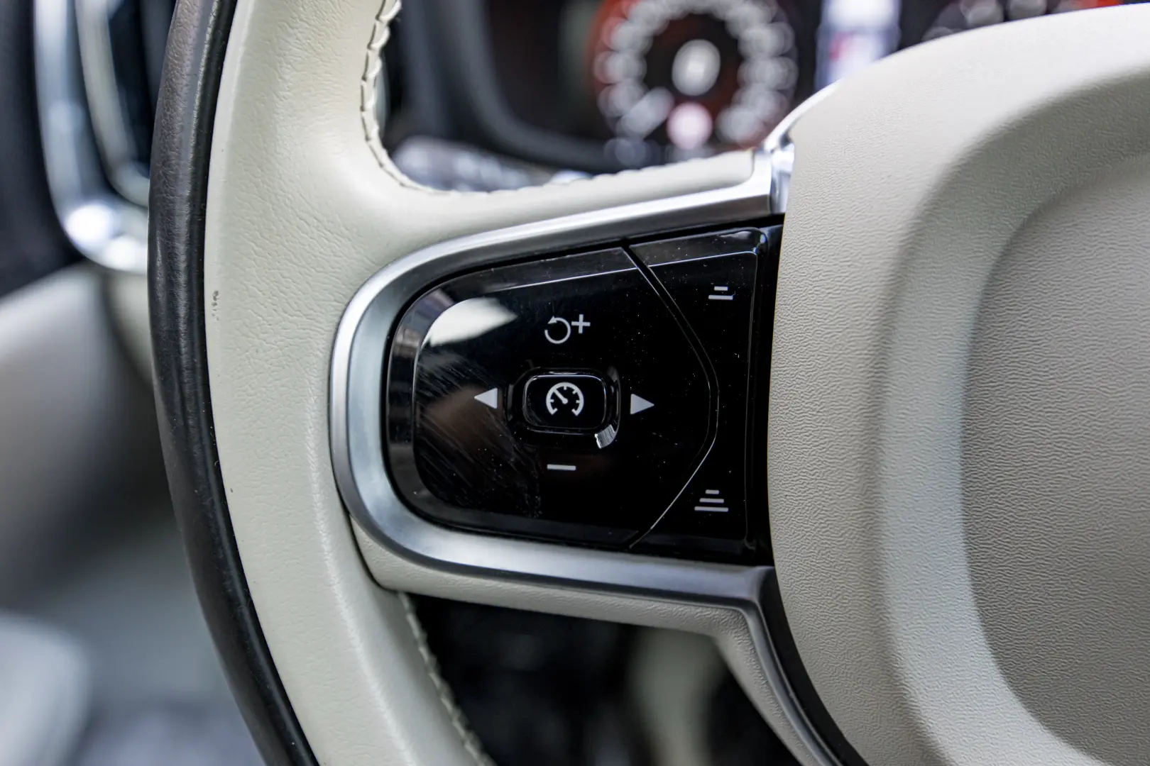 VOLVO S60 T4 INSCRIPTION