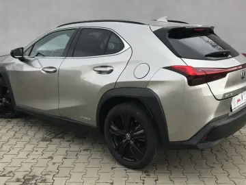 Lexus UX 250h (E-FOUR) MIDNIGHT Edition