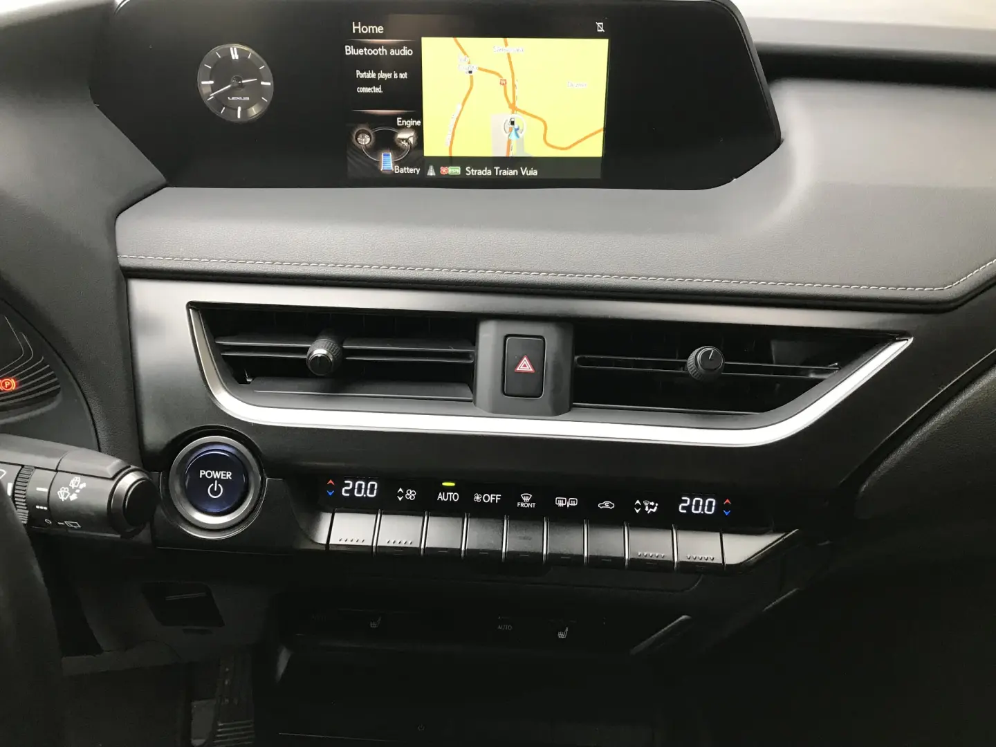 Lexus UX 250h (E-FOUR) MIDNIGHT Edition