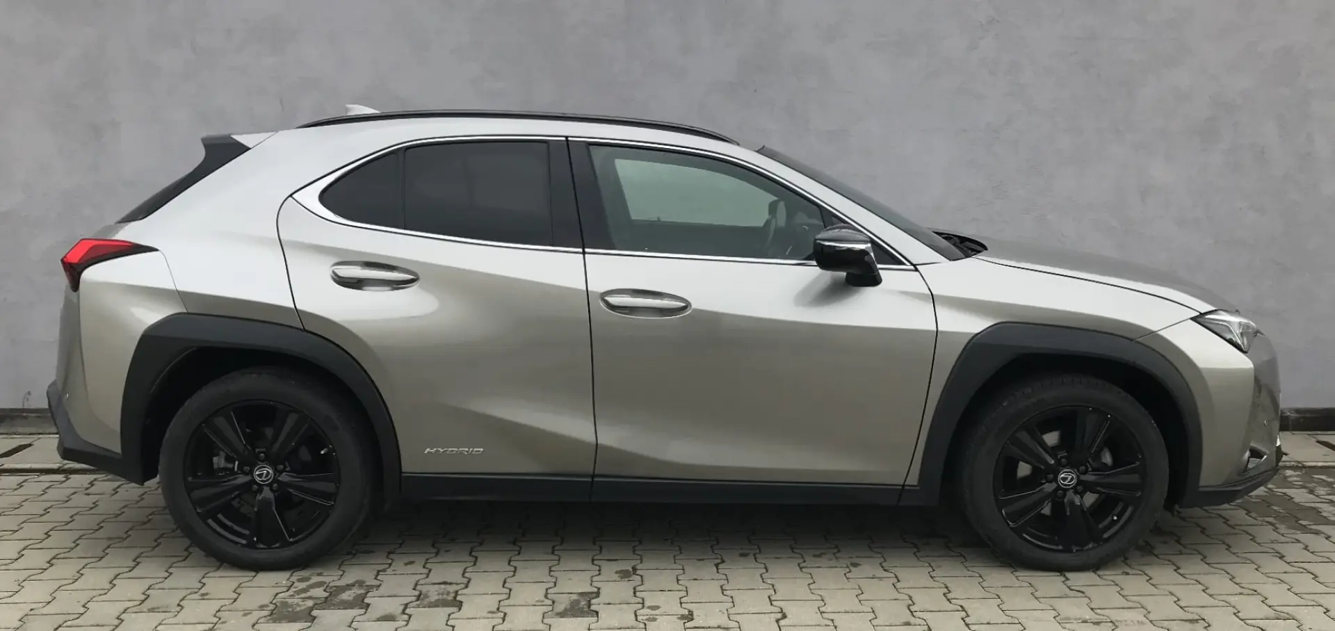 Lexus UX 250h (E-FOUR) MIDNIGHT Edition