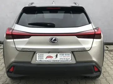 Lexus UX 250h (E-FOUR) MIDNIGHT Edition