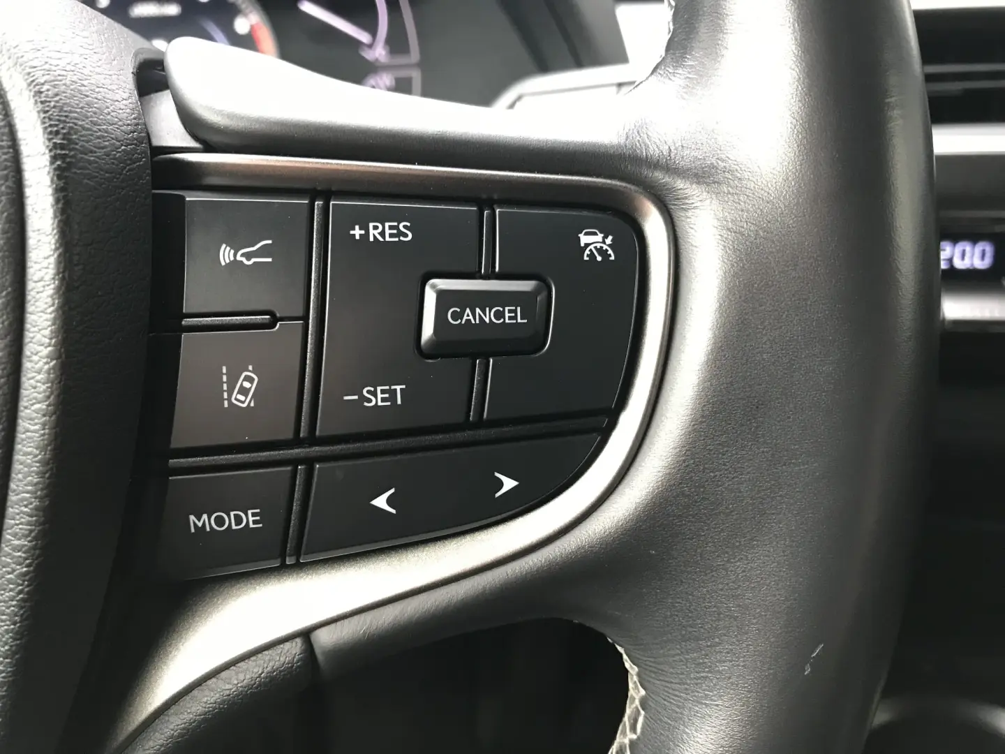 Lexus UX 250h (E-FOUR) MIDNIGHT Edition