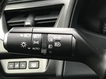 Lexus UX 250h (E-FOUR) MIDNIGHT Edition