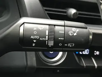 Lexus UX 250h (E-FOUR) MIDNIGHT Edition