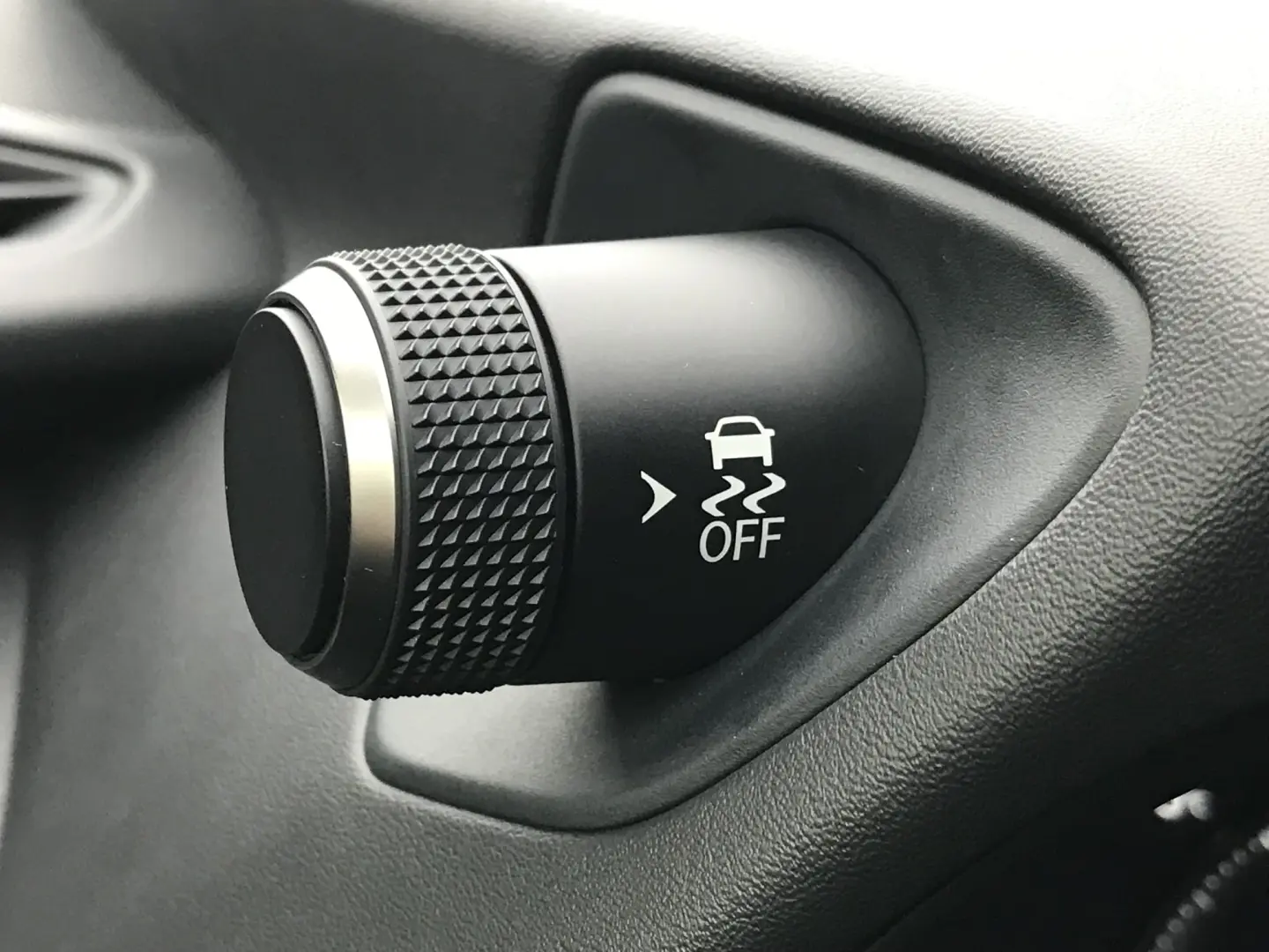 Lexus UX 250h (E-FOUR) MIDNIGHT Edition