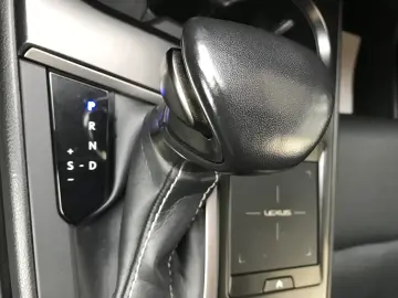 Lexus UX 250h (E-FOUR) MIDNIGHT Edition