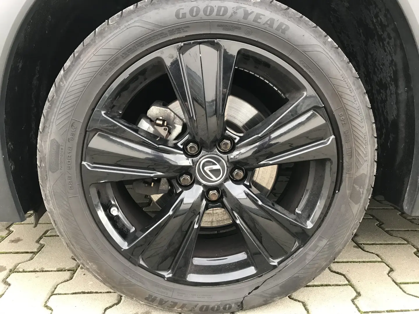 Lexus UX 250h (E-FOUR) MIDNIGHT Edition