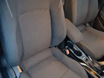 Toyota Corolla 1.8 HSD Business