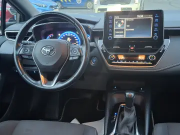 Toyota Corolla 1.8 HSD Business