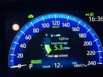 Toyota Corolla 1.8 HSD Business