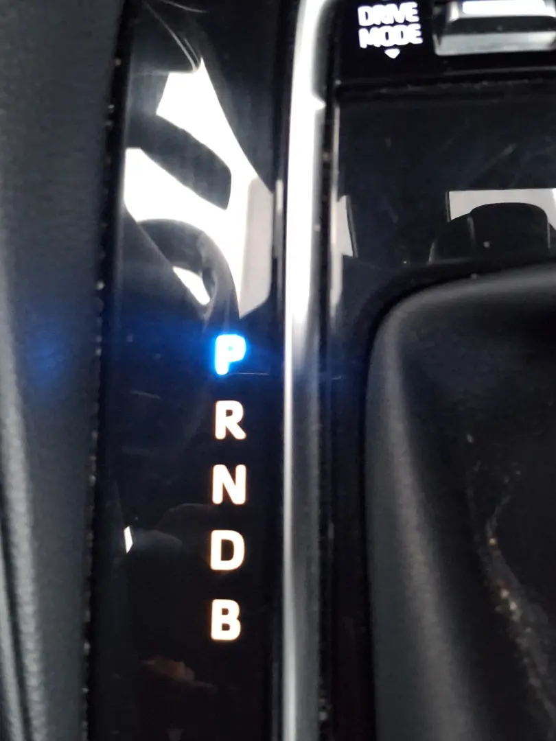 Toyota Corolla 1.8 HSD Business