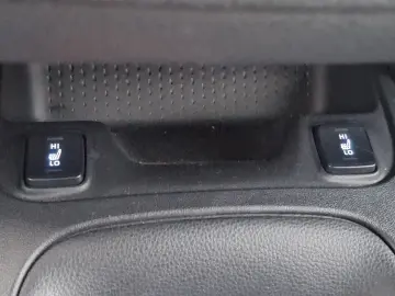 Toyota Corolla 1.8 HSD Business