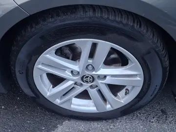 Toyota Corolla 1.8 HSD Business