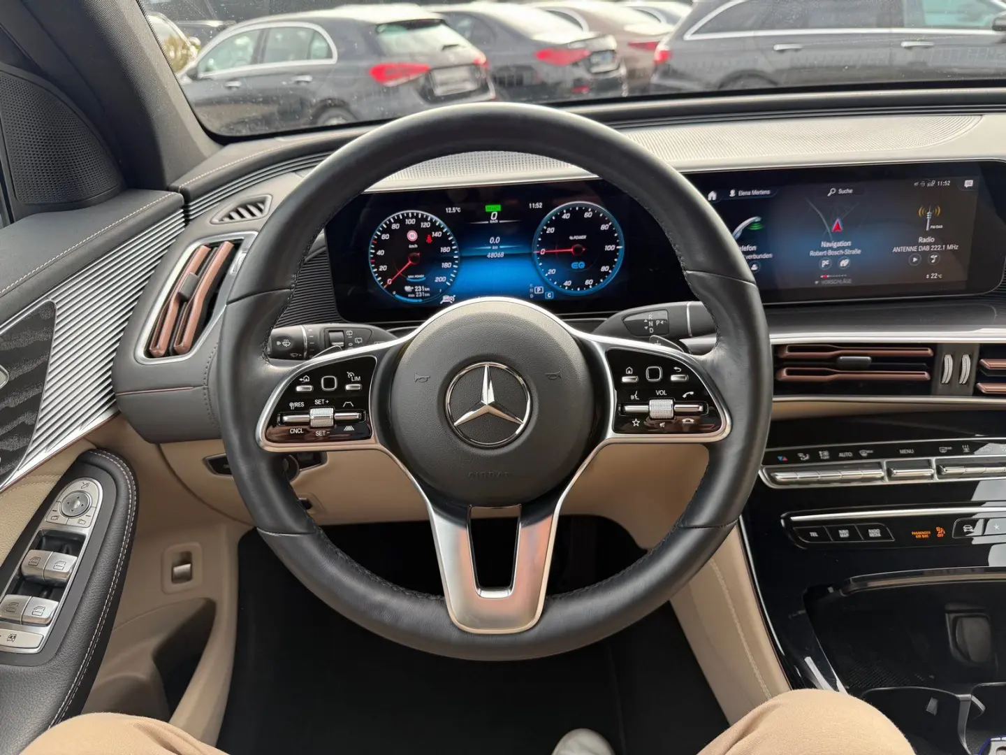 EQC 400 4M DISTR Sitzklima Memory HeadUp MBeam