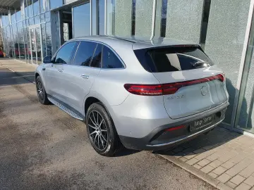 EQC 400 4MATIC AMG  DISTRONIC LED AHK SCHIEBEDAC