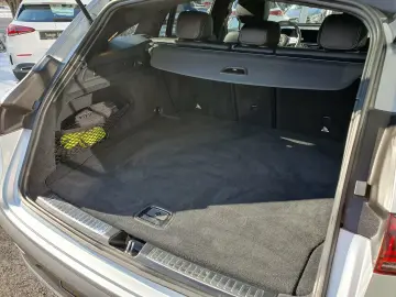 EQC 400 4MATIC AMG  DISTRONIC LED AHK SCHIEBEDAC