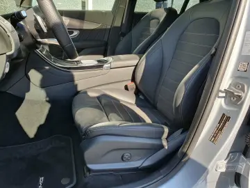 EQC 400 4MATIC AMG  DISTRONIC LED AHK SCHIEBEDAC