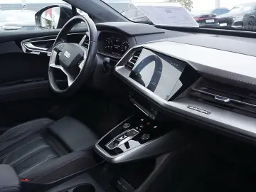 Q4 e-tron 50 qu. AHK GRA LED Leder PDC Sitzh.