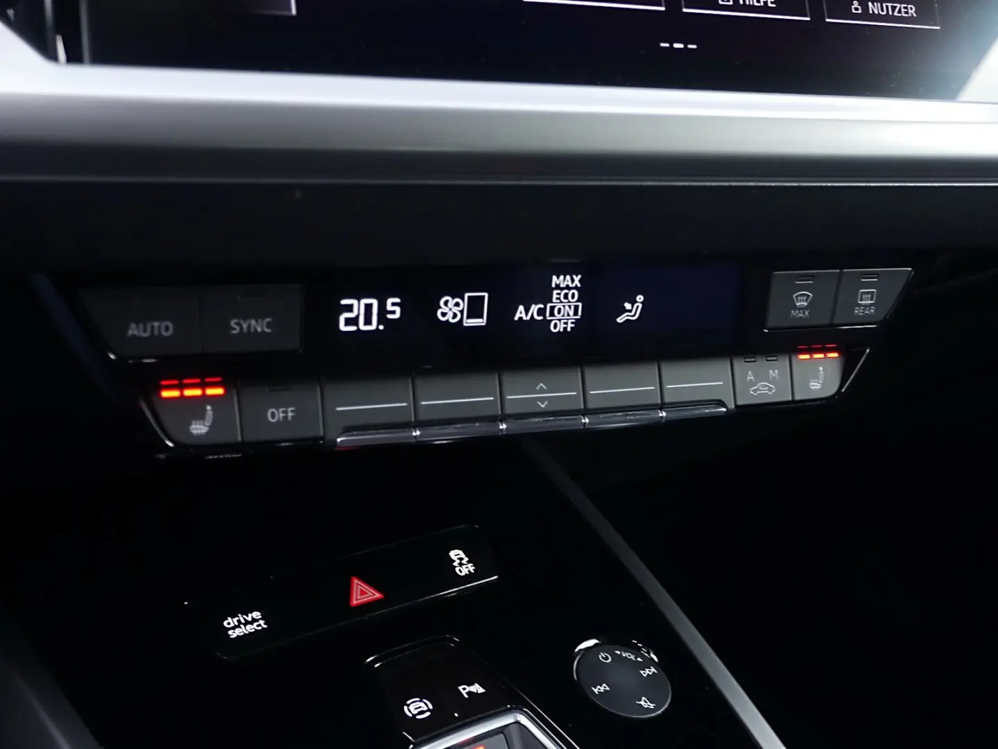 Q4 e-tron 50 qu. AHK GRA LED Leder PDC Sitzh.