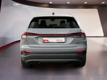 Q4 e-tron 45 quattro Navi ACC RFK LED