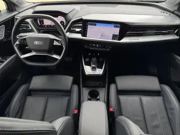 Q4 e-tron 45 quattro Navi ACC RFK LED