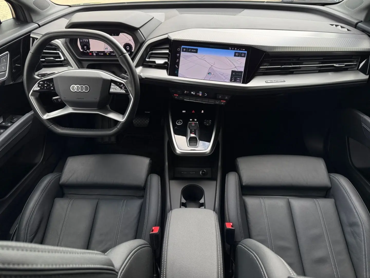 Q4 e-tron 45 quattro Navi ACC RFK LED