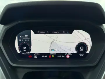 Q4 e-tron 45 quattro Navi ACC RFK LED