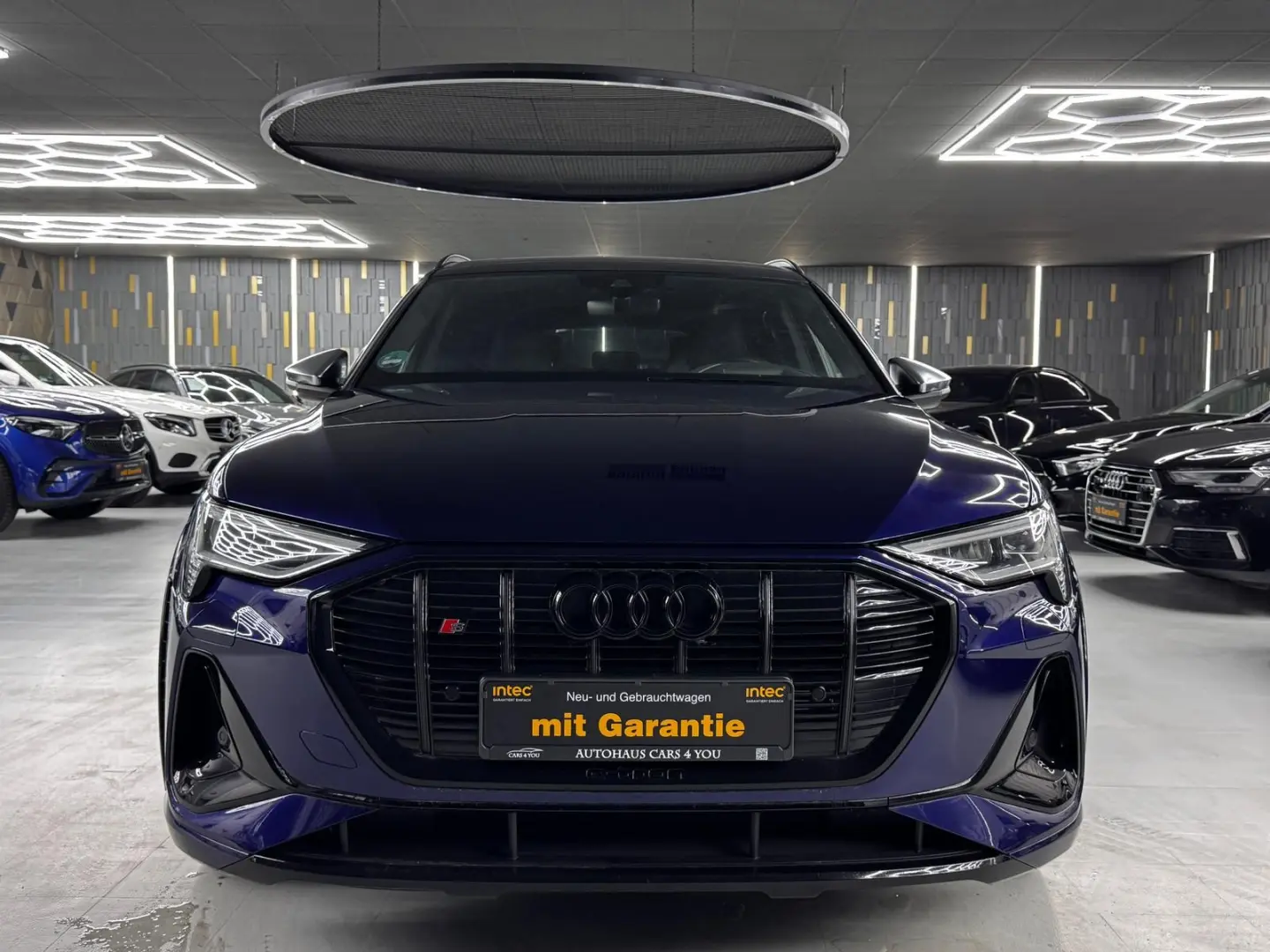 E-TRON S LINE QUATTRO  PANO CAM SHZ MATRIX ACC