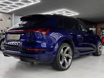 E-TRON S LINE QUATTRO  PANO CAM SHZ MATRIX ACC