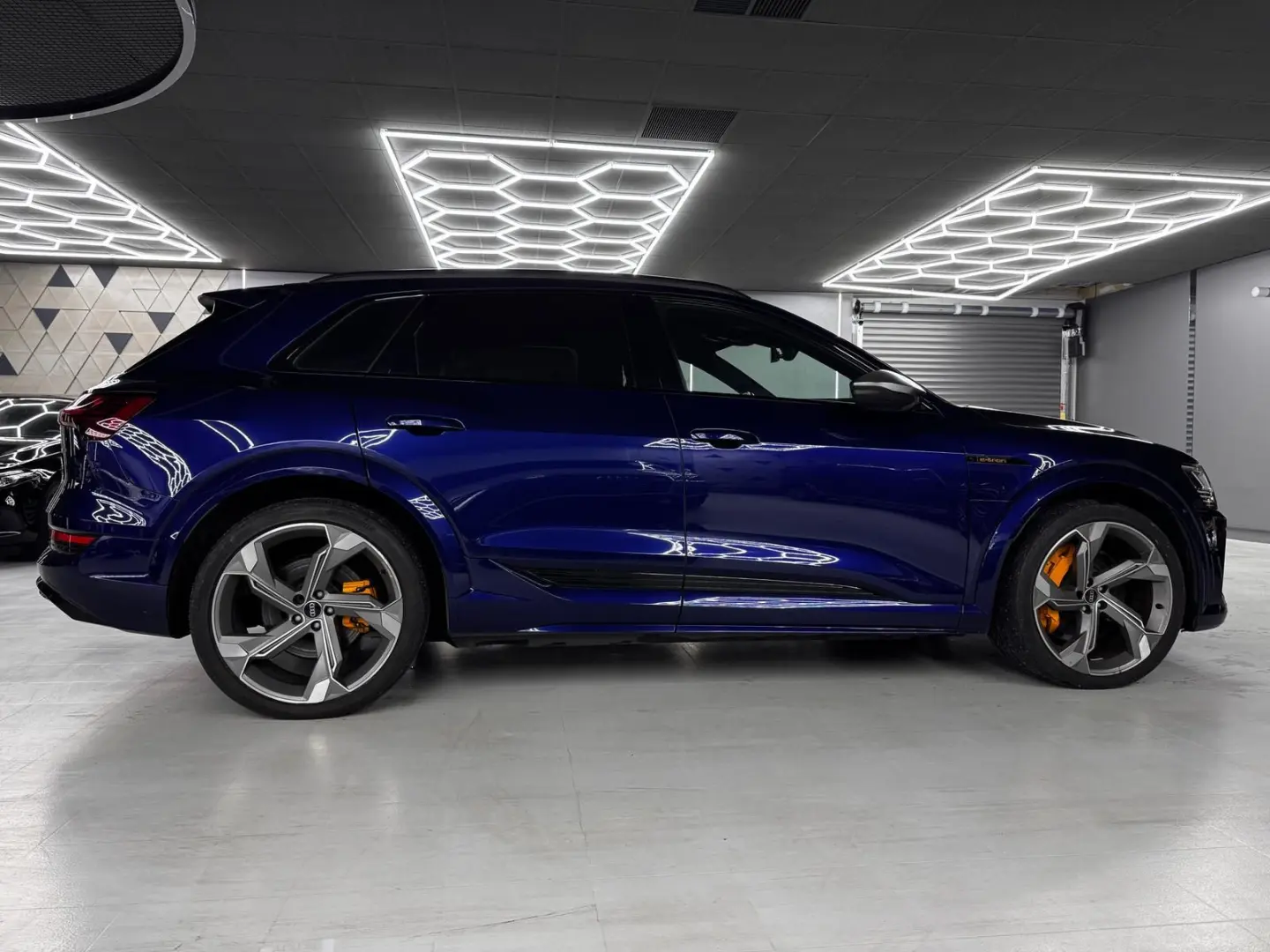 E-TRON S LINE QUATTRO  PANO CAM SHZ MATRIX ACC