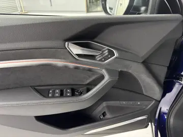 E-TRON S LINE QUATTRO  PANO CAM SHZ MATRIX ACC