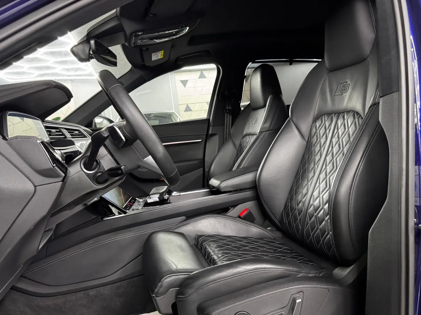 E-TRON S LINE QUATTRO  PANO CAM SHZ MATRIX ACC