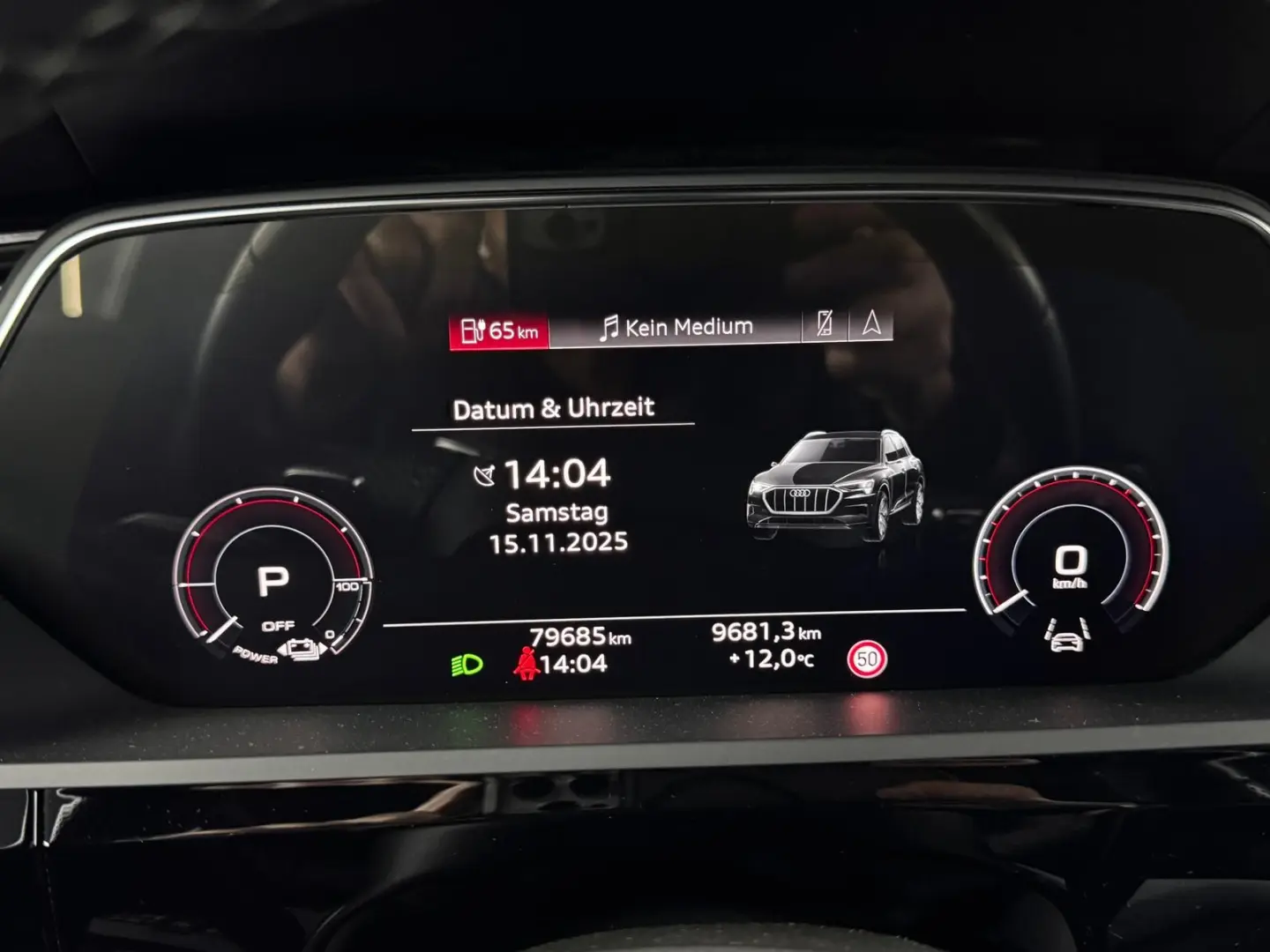 E-TRON S LINE QUATTRO  PANO CAM SHZ MATRIX ACC