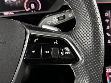 E-TRON S LINE QUATTRO  PANO CAM SHZ MATRIX ACC